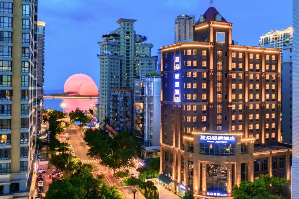 珠海情侣路大剧院亚朵轻居酒店